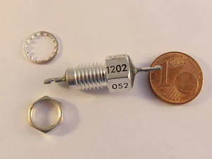 2 Stück 1202-052 MuRata Erie Low Pass Durchführungsfilter 3000pF - Picture 1 of 4