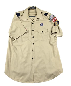 BSA Cub Boy Scout Mens Shirt XL Short Sleeve Leader WI Patches+ Made in USA - Picture 1 of 12