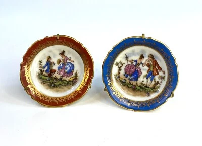 Lote de 2 Platos Decorativos Porcelana Miniatura Limoges Francia - Borde Dorado y Soporte Foto 1 de 4
