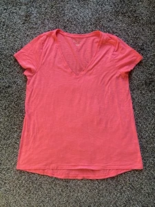 Lilly Pulitzer Short Sleeve Tee Woman’s Size L Pink Etta Scoop Neck Lightweight - Picture 1 of 10