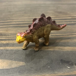 Vintage Stegosaurus 3" Figure PVC Plastic Dinosaur Safari Ltd 1997 Jurassic - Picture 1 of 5