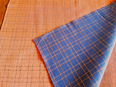 Tissus d'ameublement en toile satinée réversible -63 cm x 63 cm - Photo 1/3