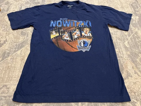 Dallas Mavericks NBA T Shirt Mens Size Medium Blue Dirk Nowitzki Cover