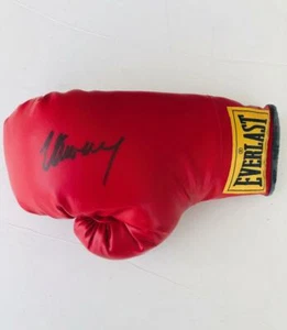 Guantone da boxe Max Schmeling d 2005 firmato A 10 AUTOGRAFO Everlast JSA CC39487 - Foto 1 di 1