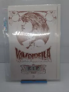 1996 Vampirella Lives #1 "R.I.P." Special Die Cut Cover Harris Comics VGC BAGGED - Picture 1 of 7