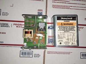 Honeywell RA832A 1066 Switching Relay - Boiler circulator pump zone - Picture 1 of 3