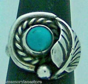 LOVELY SOUTHWESTERN HANDCRAFTED SIGNED TURQUOISE STERLING SILVER RING, SIZE 4.75 - Picture 1 of 3
