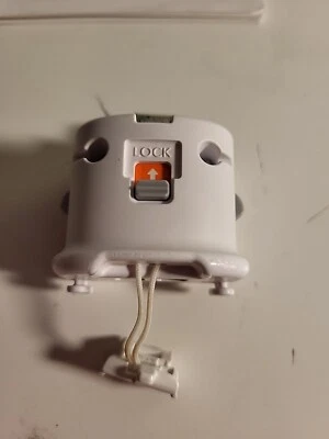 Adaptador Sensor Movimiento Plus Mando a Distancia Oficial Nintendo Wii RVL-026 y Manual Foto 1 de 4