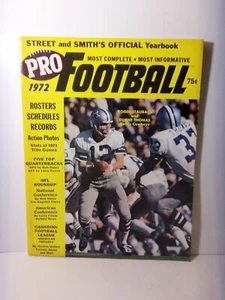 1972 STREET & SMITH'S  FOOTBALL YEARBOOK MAGAZINE ROGER STAUBACH DUANE THOMAS - Imagen 1 de 5