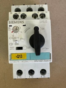 SIEMENS SIRIUS CIRCUIT BREAKER 3RV1021-4AA10 - Picture 1 of 9
