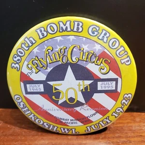 380th Bomb Group Flying Circus Segunda Guerra Mundial 50th Reunion Button 1995 Oshkosh WI 3.5" - Imagen 1 de 2