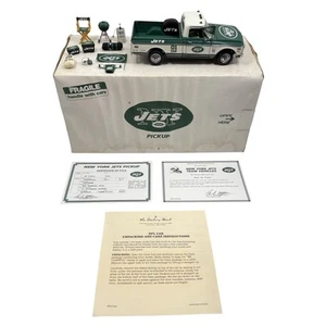 Danbury Mint New York Jets 1972 Diecast Chevrolet Cheyenne Pickup Tailgate Truck - Picture 1 of 24