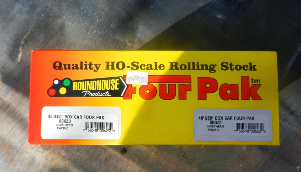 Roundhouse 10706 HO Scale Northern Pacific 40' AAR Box Car Kit