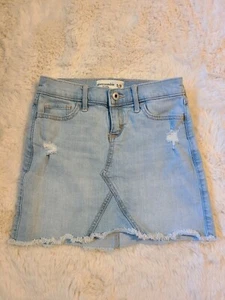Abercrombie Kids Girls Denim Lightwash Distressed Skirt Sz 9/10 - Picture 1 of 2