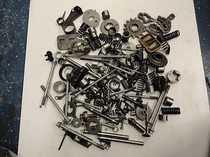 1998 KAWASAKI ZX600R ZX6 ZX 600 NINJA ENGINE ODDS & ENDS K14 - Picture 1 of 3