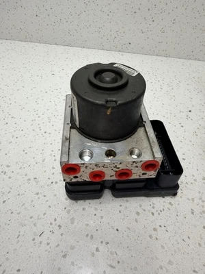 Bomba de freno antibloqueo ABS Ford Focus 2004-2009 Mazda 3 con módulo 3M51-2M110-CA Foto 1 de 4