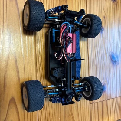 Team Associated RC18T 1/18 Electric RC Truck 4WD Mini Off Road Chassis - Immagine 1 di 4