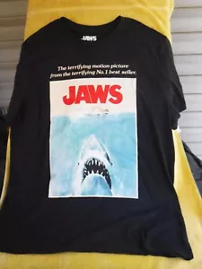 CAMISETA NUEVA JAWS SUPER ENORME JAWS PRIMERA PELÍCULA DELANTERA TALLA. XXL DE UNIVERSAL STUDIOS! - Imagen 1 de 7