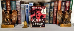 KISS ME DEADLY BY MICKEY SPILLANE, A MIKE HAMMER MYSTERY 1952 HC VG 1ST EDITION - Picture 1 of 16