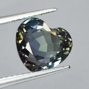 Tanzanita púrpura verdoso 100 % natural corte corazón cinco estrellas IF de 3,52 quilates IF - Imagen 1 de 5