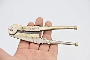 Old Vintage Brass Solid Unique Hand Crafted Engraved Betel Nut Cutter Jamnagar - Picture 1 of 24