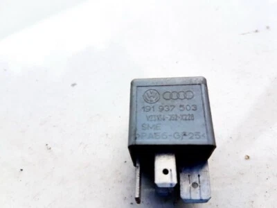 Volkswagen Golf 1994 Relay module 191937503, V23134-J52-X228 #838688-19 - Изображение 1 из 4