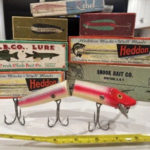 New Rare Heddon 7" Giant Jointed Vamp, Gold Eyes Fishing lure Vintage Pink Red - Picture 1 of 6