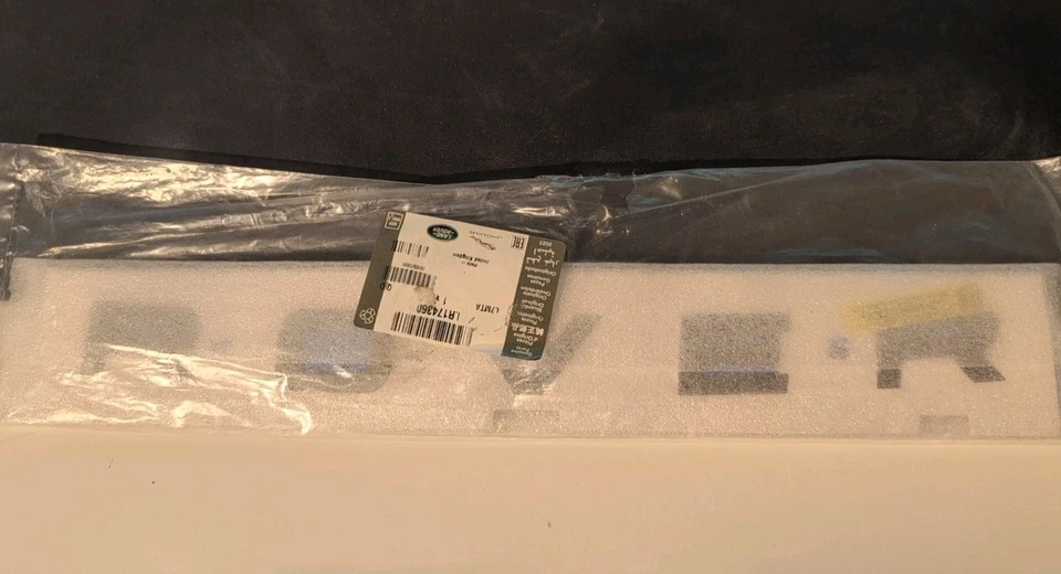 Placa de identificación GENUINA NUEVA 2020-2023 Land/Range Rover Evoque LR174360 - SOLO ROVER Foto 1 de 4