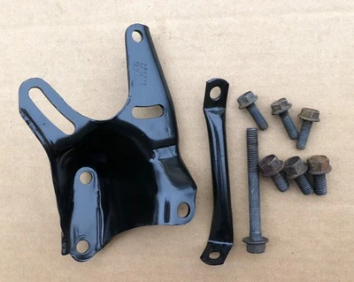 82 83 84 85 CADILLAC DEVILLE ELDORADO FLEETWOOD SEVILLE 4.1 Vacuum Pump Bracket - Image 1 of 3