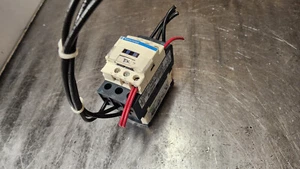 Bobina de contactor Telemecanique LC1D25 LAD4VG 120 V USADA - Imagen 1 de 7