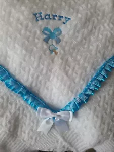 Coperta scialle bambino tinta unita o ricamata personalizzata manichino+nome opp fiocco+nastro - Foto 1 di 13