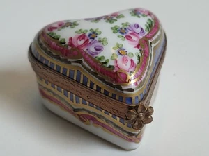 Caja de baratijas corazón porcelana Limoges bisagras floral vintage rara bonita ver descripción - Imagen 1 de 13