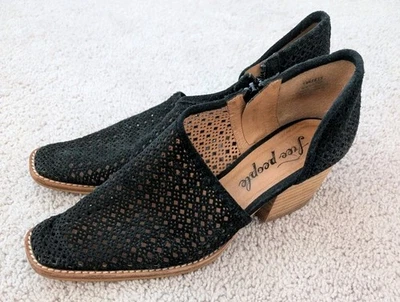 Free People Pandora D Orsay Corte Láser Negro Gamuza Zapato Bota Boho Talla 38 7.5 Foto 1 de 4