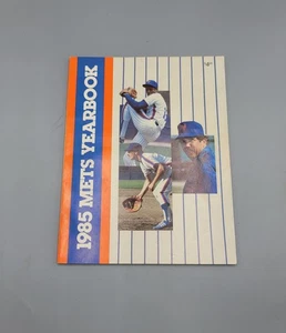 1985 New York Mets Official Yearbook Dwight Gooden Keith Hernandez Strawberry - Picture 1 of 3