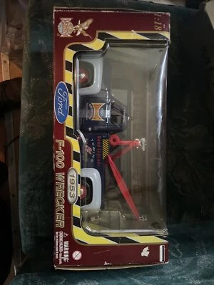 Road Legends 1953 Ford F-100 Wrecker Tow Truck 1:18 Blue. NIB - Image 1 of 3