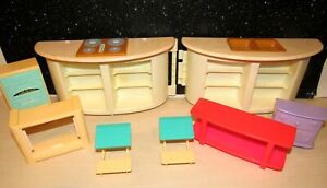 1993 Mattel Barbie Kitchen Playset with Furniture and Desks