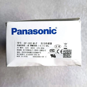 1PCS New Panasonic SUNX Pressure Sensor DP-102-M-P In Box Free Shipping#QW - Picture 1 of 4