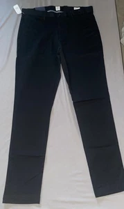 GAP Flex Khakis 33X32 Skinny Leg Mid-Rise Pants Color  Black Flexibility *NWT* - Picture 1 of 7