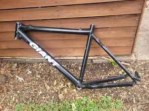 Giant 20 Inch Mountain Bike Dirt Jumper Frame Aluminum  - Picture 1 of 11