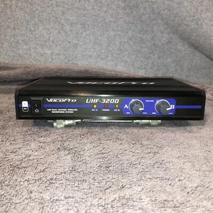 VocoPro UHF Dual Channel Wireless Microphone System Model UHF-3200 - Picture 1 of 3
