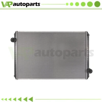 Aluminum Truck Radiator for 93-06 International 2-Series 5-Series 7-9 Series - Image 1 of 4