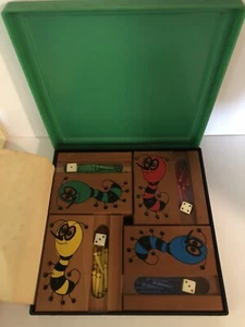 SPIEL: SPACE BUG NR. 580P WM. F. DRUEKE & SONS, INC. grüner Kunststoffkoffer, 1959 Vintage - Bild 1 von 6