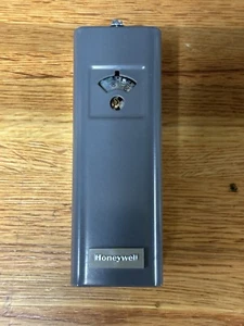 NEW! Honeywell L4006A1967 Aquastat Controller High or Low Limit 100-240 - Picture 1 of 5