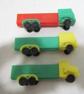 LOTE DE 3 DISPENSADORES DE DULCES SEMI CAMIÓN PEZ DE SEIS RUEDAS 4,9 VÁSTAGOS 2 ESTILOS - Imagen 1 de 2