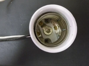 Mogul Base Lamp Socket E39 HID Ceramic Porcelain 5KV | 1500W Max - Picture 1 of 4