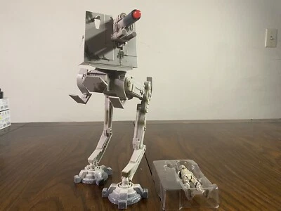 Star Wars Solo Force Link AT-DT Imperial Walker With Mimban Trooper - Image 1 of 4