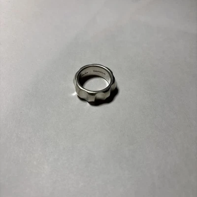 Tiffany And Company Paloma Picasso Groove Band Ring Sterling Silver Size 7 - Image 1 of 4