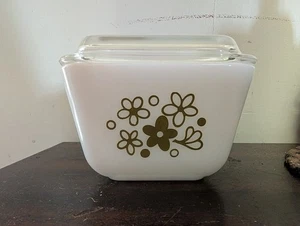 Piatto frigorifero Pyrex Spring Blossom Crazy Daisy 501- B 1 1/2 tazza USA  - Foto 1 di 11