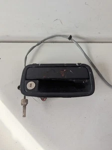 19Vs VR Commodore Outer Door Handle Right Front Driver - Picture 1 of 4