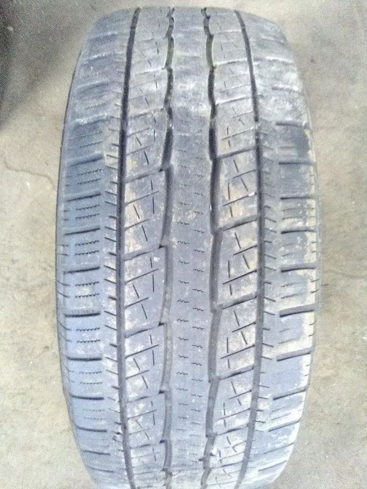 2016 Jeep Grand Cherokee Tire 265 60R16 110T,General Grabber HTS - Image 1 of 4